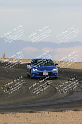 media/Jan-26-2025-SCCA SD (Sun) [[bcf61ed115]]/4-Women Novice/Session 1 (Lead-Follow)/